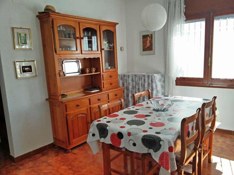 Xalet Amb Jardi Villa Ampuriabrava Exterior foto